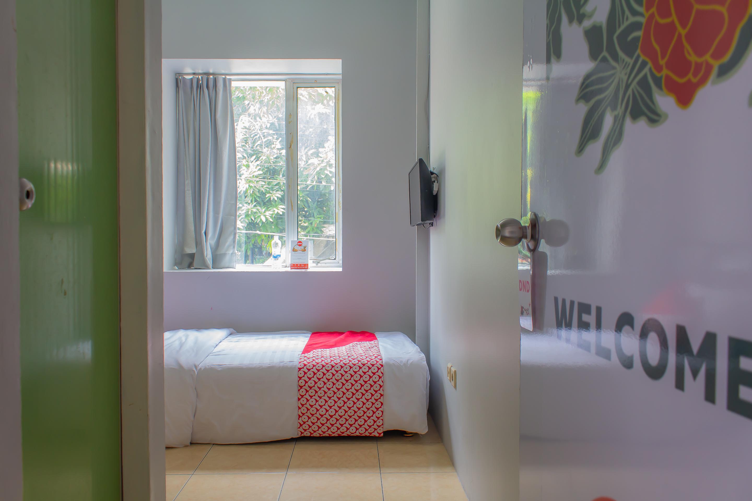 Oyo 208 G House Hotel Jakarta Eksteriør billede