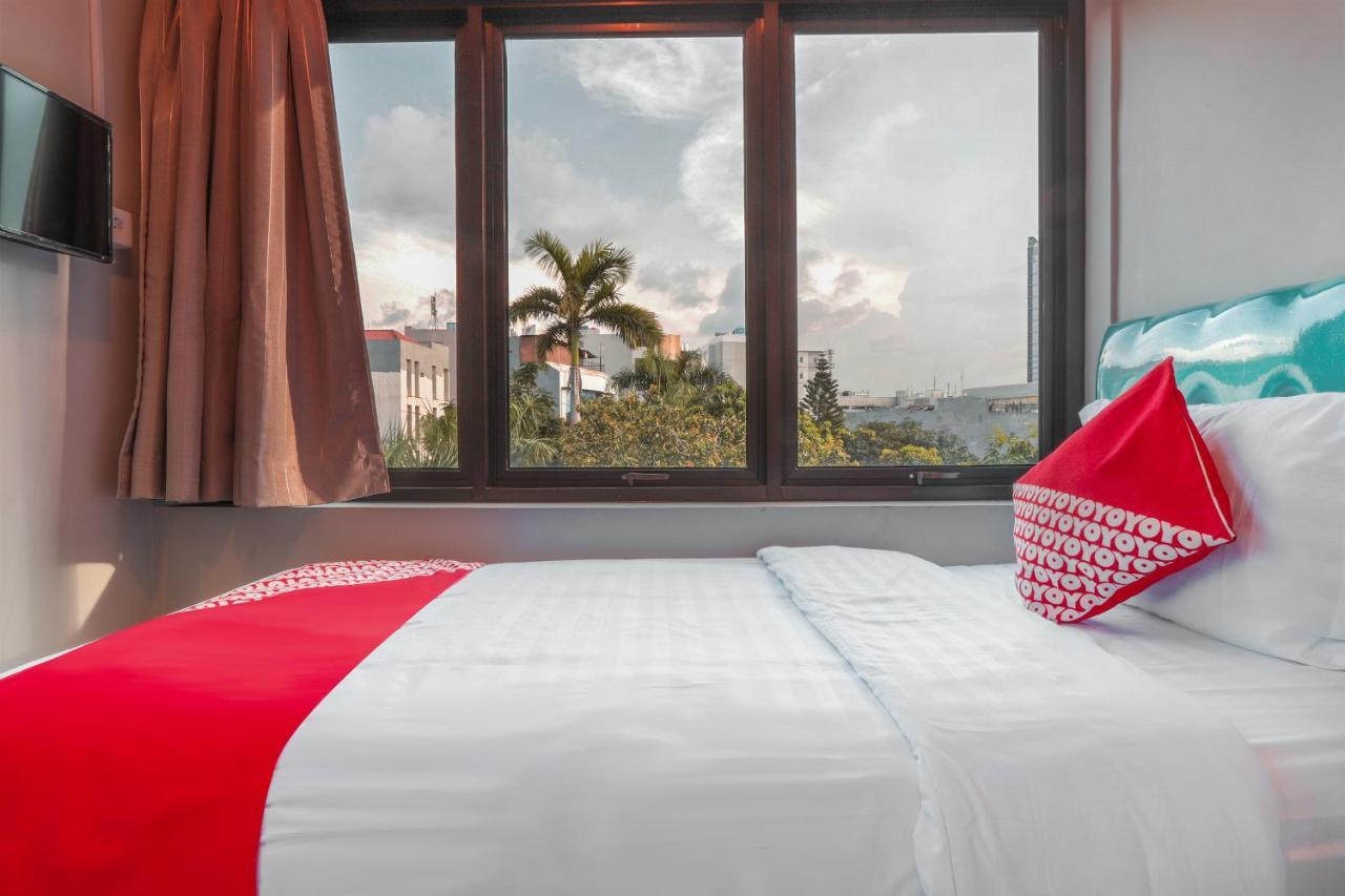 Oyo 208 G House Hotel Jakarta Eksteriør billede